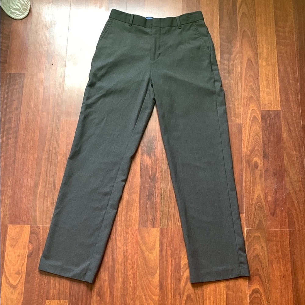 Boys Classic Gray IZOD dress pants. Size 12 Regular